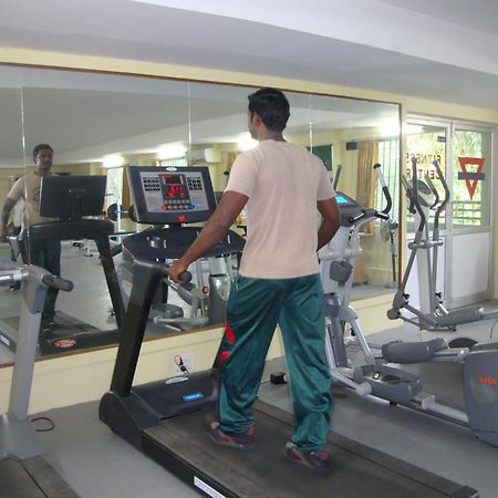 Hotel Ymca Program Centre Salem Esterno foto
