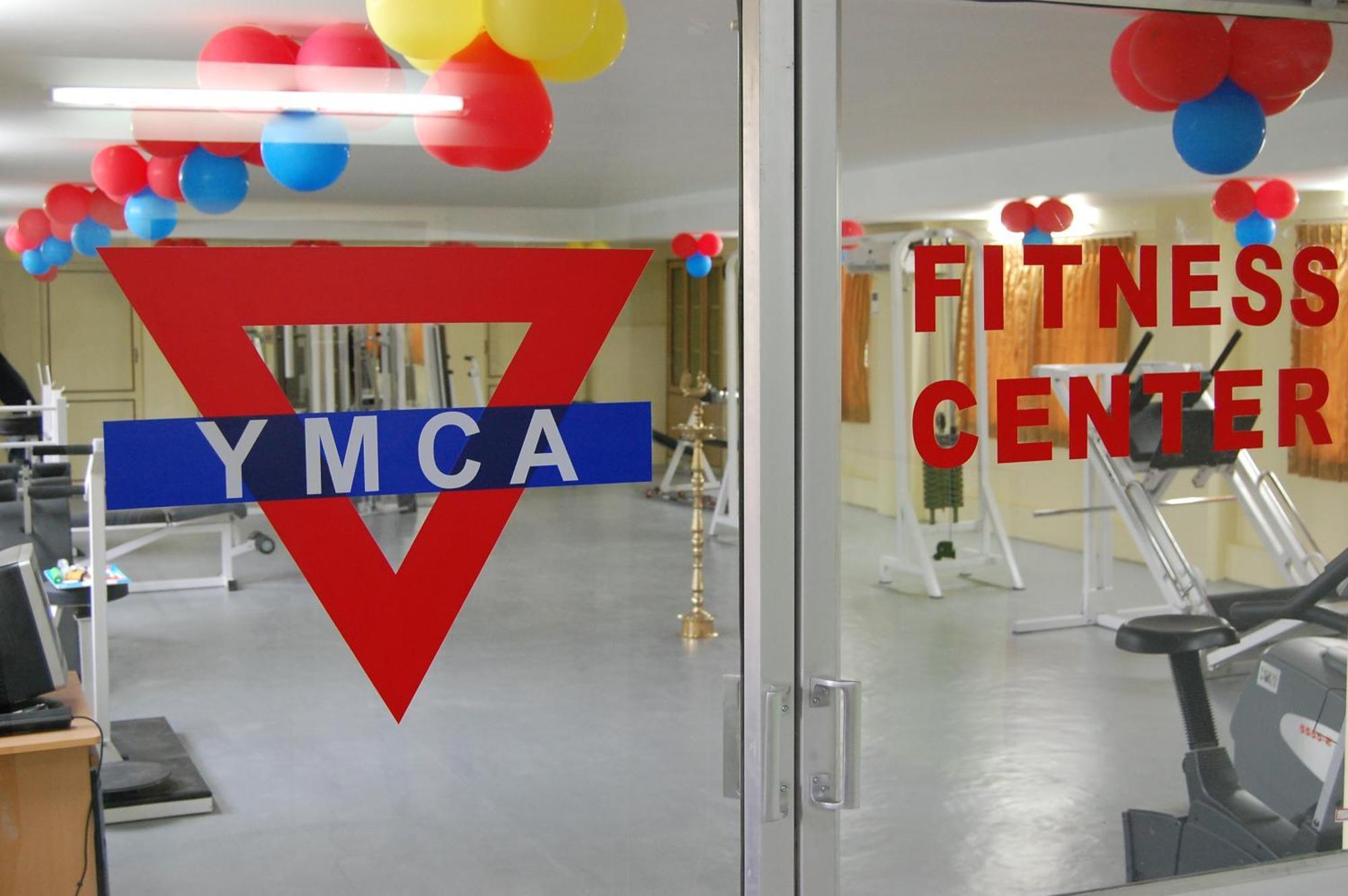 Hotel Ymca Program Centre Salem Esterno foto