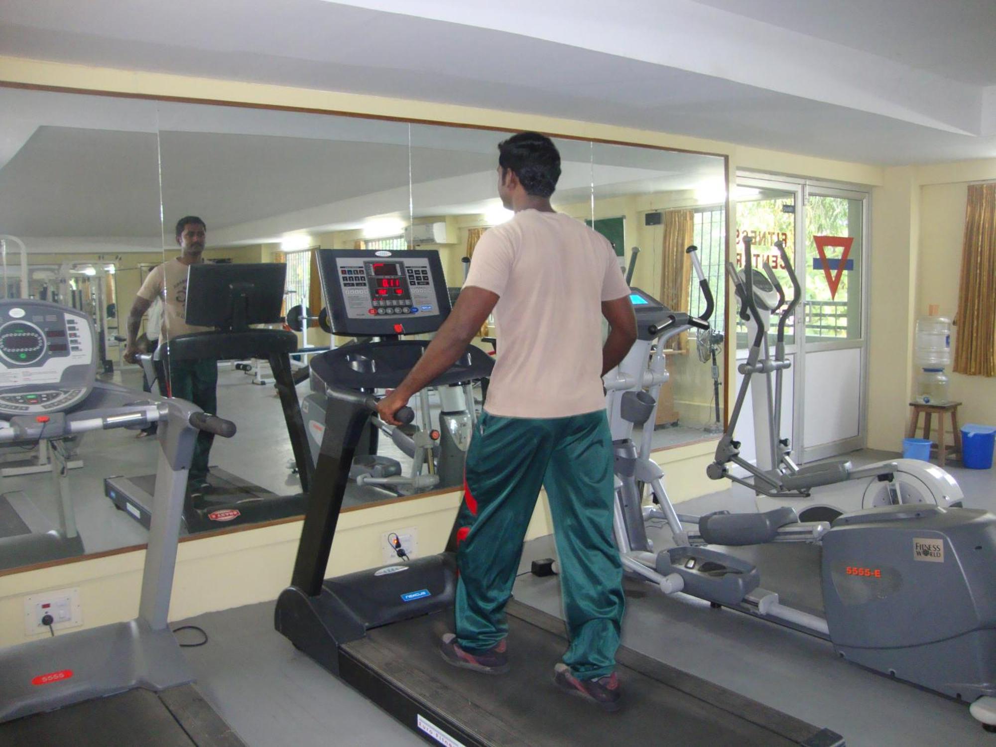 Hotel Ymca Program Centre Salem Esterno foto